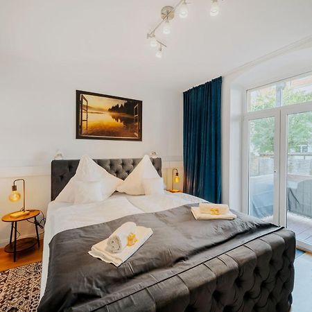 Blissplace 3 Zi Premium Apartment Nahe Getec Arena Mit Kingsize Betten Und Balkon Maagdenburg Buitenkant foto