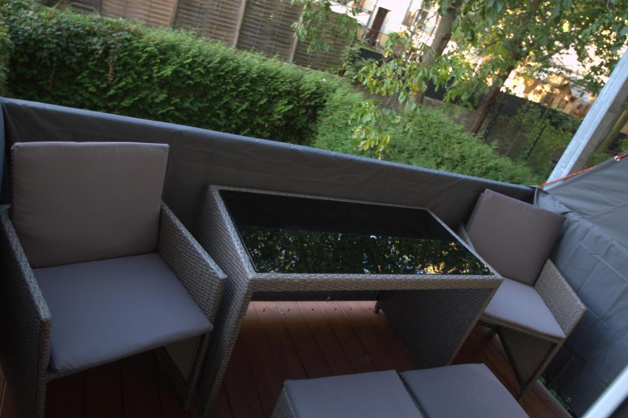 Blissplace 3 Zi Premium Apartment Nahe Getec Arena Mit Kingsize Betten Und Balkon Maagdenburg Buitenkant foto