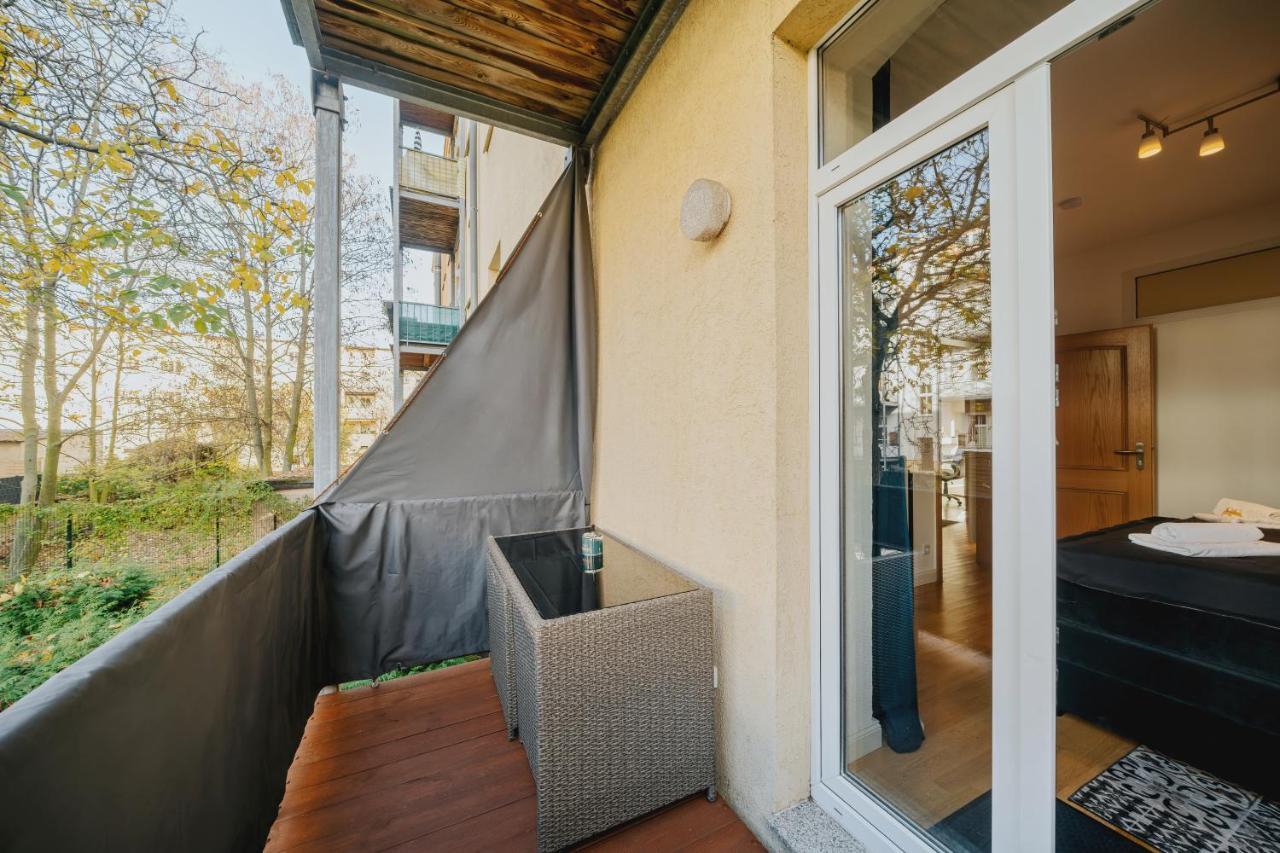 Blissplace 3 Zi Premium Apartment Nahe Getec Arena Mit Kingsize Betten Und Balkon Maagdenburg Buitenkant foto