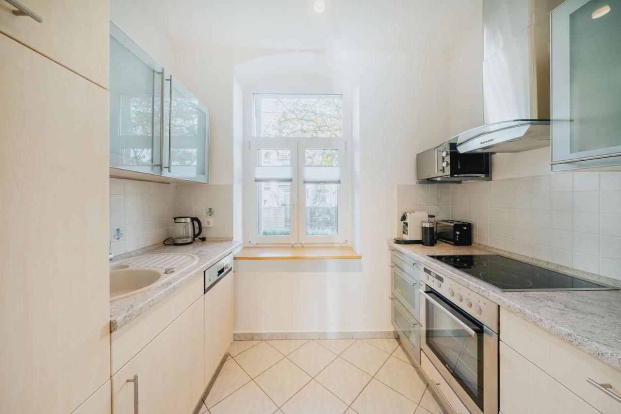 Blissplace 3 Zi Premium Apartment Nahe Getec Arena Mit Kingsize Betten Und Balkon Maagdenburg Buitenkant foto