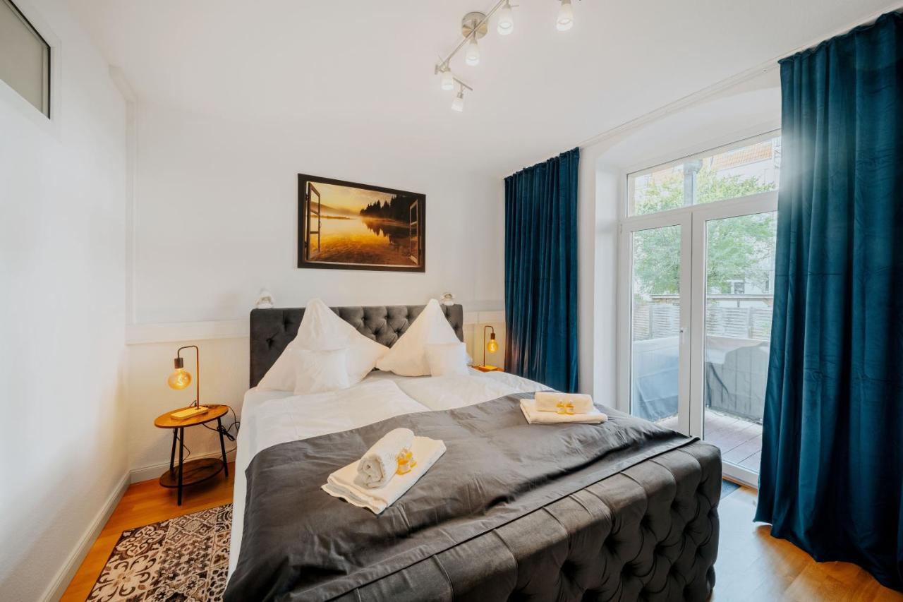 Blissplace 3 Zi Premium Apartment Nahe Getec Arena Mit Kingsize Betten Und Balkon Maagdenburg Buitenkant foto